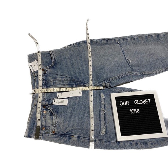 TOPSHOP, Mid rise, Loose Fit, Straight, Ripped DAD's Jeans, NWT - Picture 5 of 5